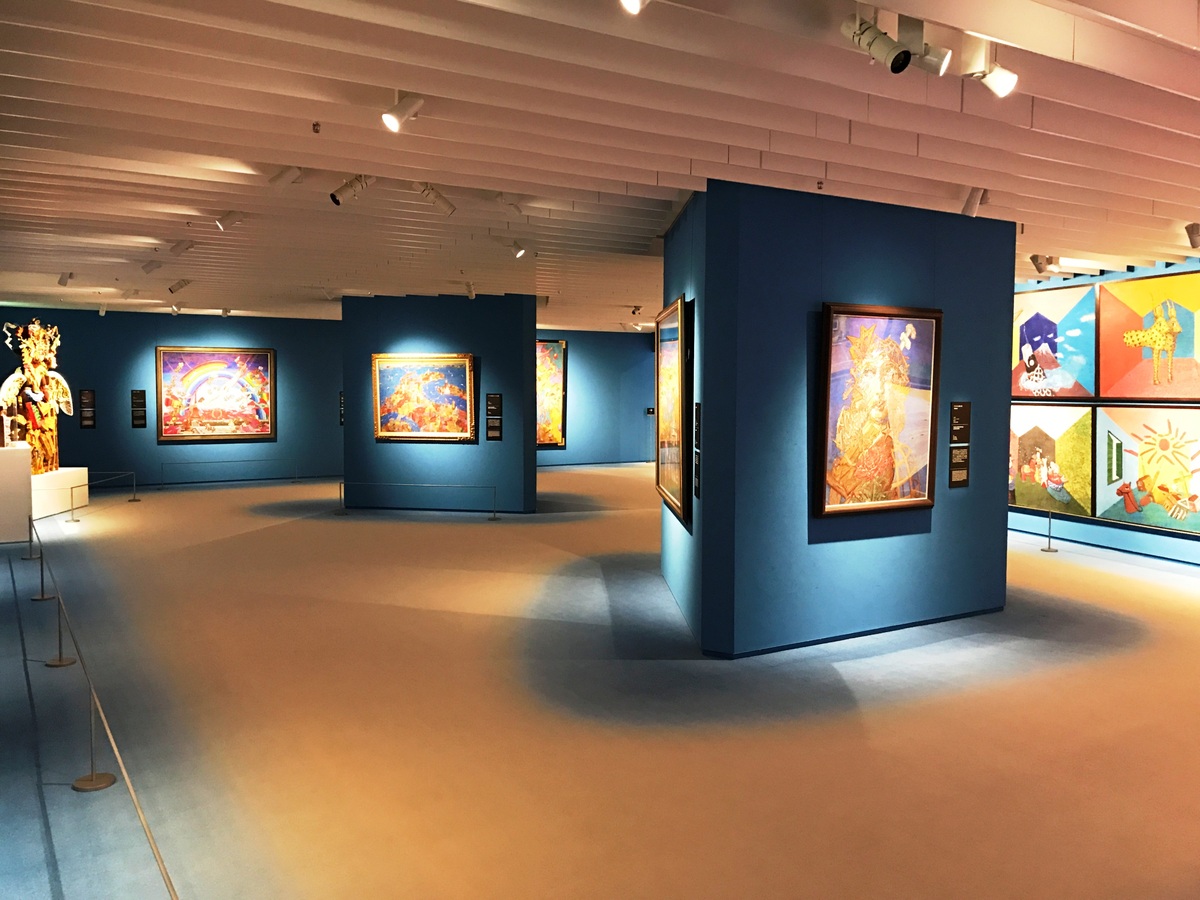 梅田スカイビル 絹谷幸二 天空美術館 | 観光スポット・体験 | OSAKA-INFO